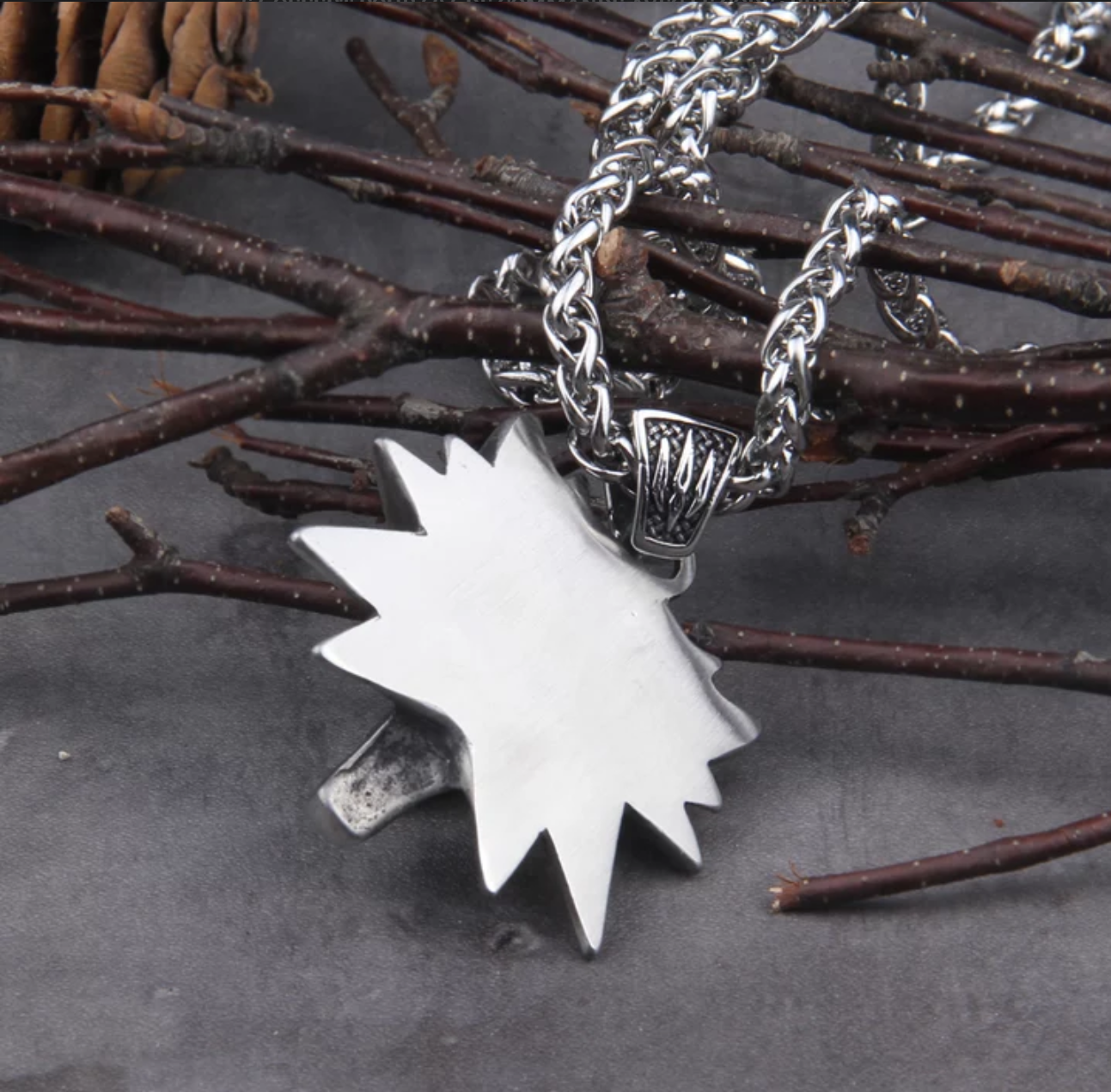 Médaillon The Witcher Geralt de Riv