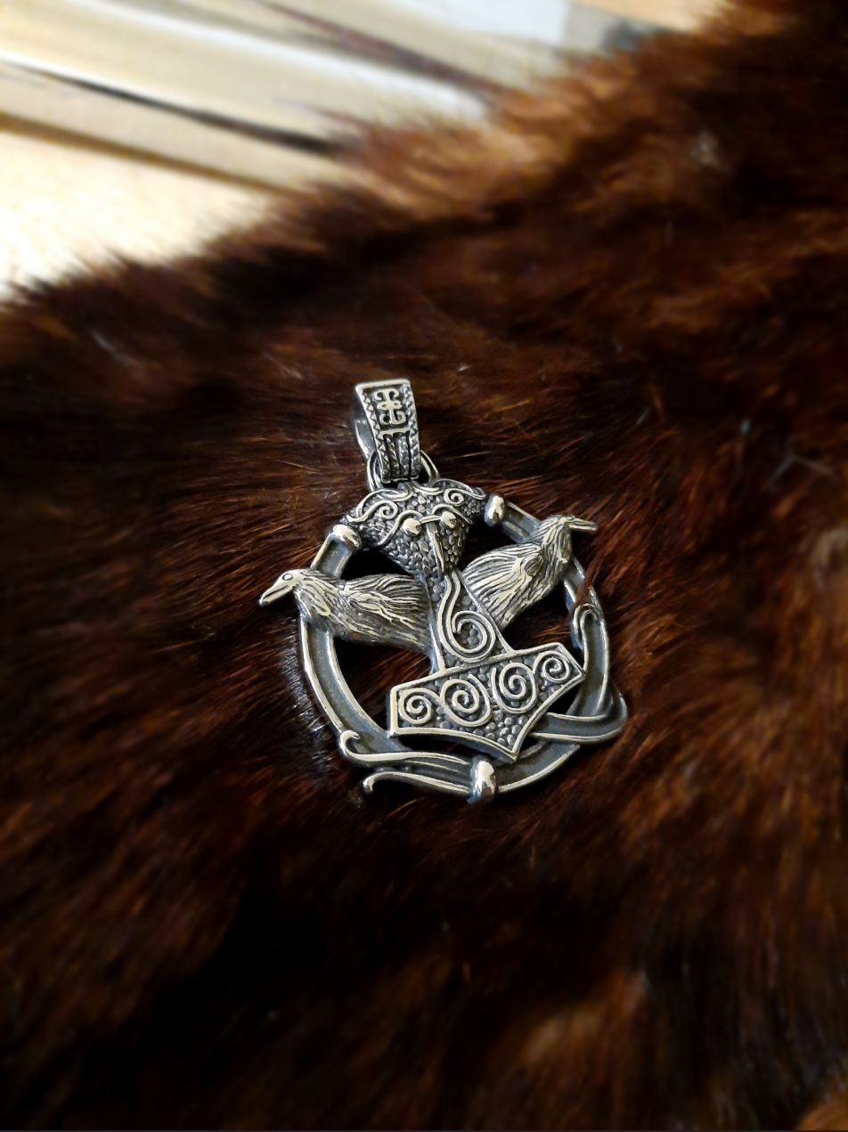 Marteau de Thor Hugin Munin